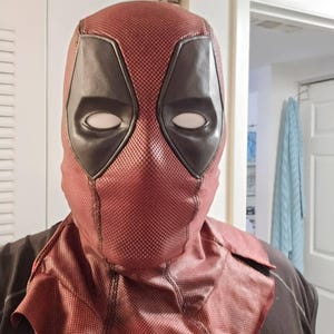 デッドプール風フェイスマスク ゴールド デッドプール ハーフシェル コスチューム コスプレマスク