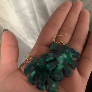 Shaheera added a photo of their purchase