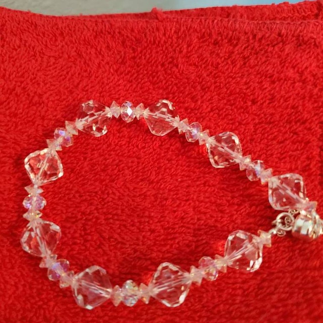 Swarovski Crystal Bracelet VINTAGE BIG 10mm Clear Beads With Swarovski Crystal Bracelet VINTAGE BIG 10mm Clear Beads With