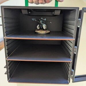 3Dプリントミニチュアディスプレイケース：ウォーハンマー収納キャリー