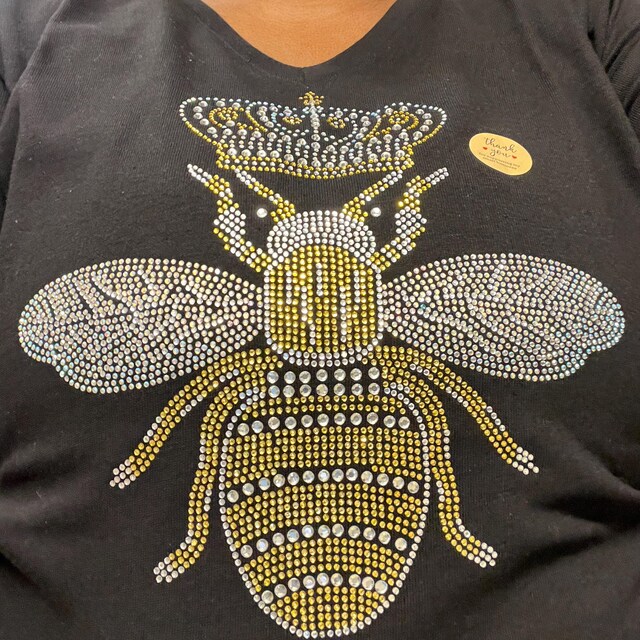 BEE AND CROWN Tシャツ Rhinestone Queen Bee Ladies V-NECK Shirt, Gold Crown