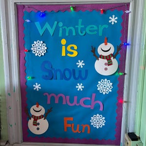 Set Decorazioni Invernali Per Bacheche 84 Pezzi | Kit Con Albero Pinguino Fiocchi Di Neve E Lettere | Addobbi Aula Casa - 3