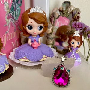 Sofia the first pink hotsell amulet