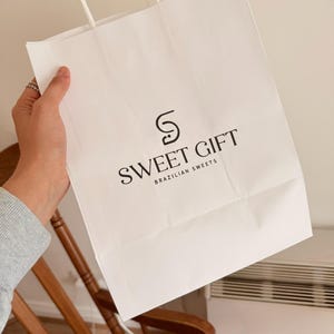 Thais added a photo of their purchase