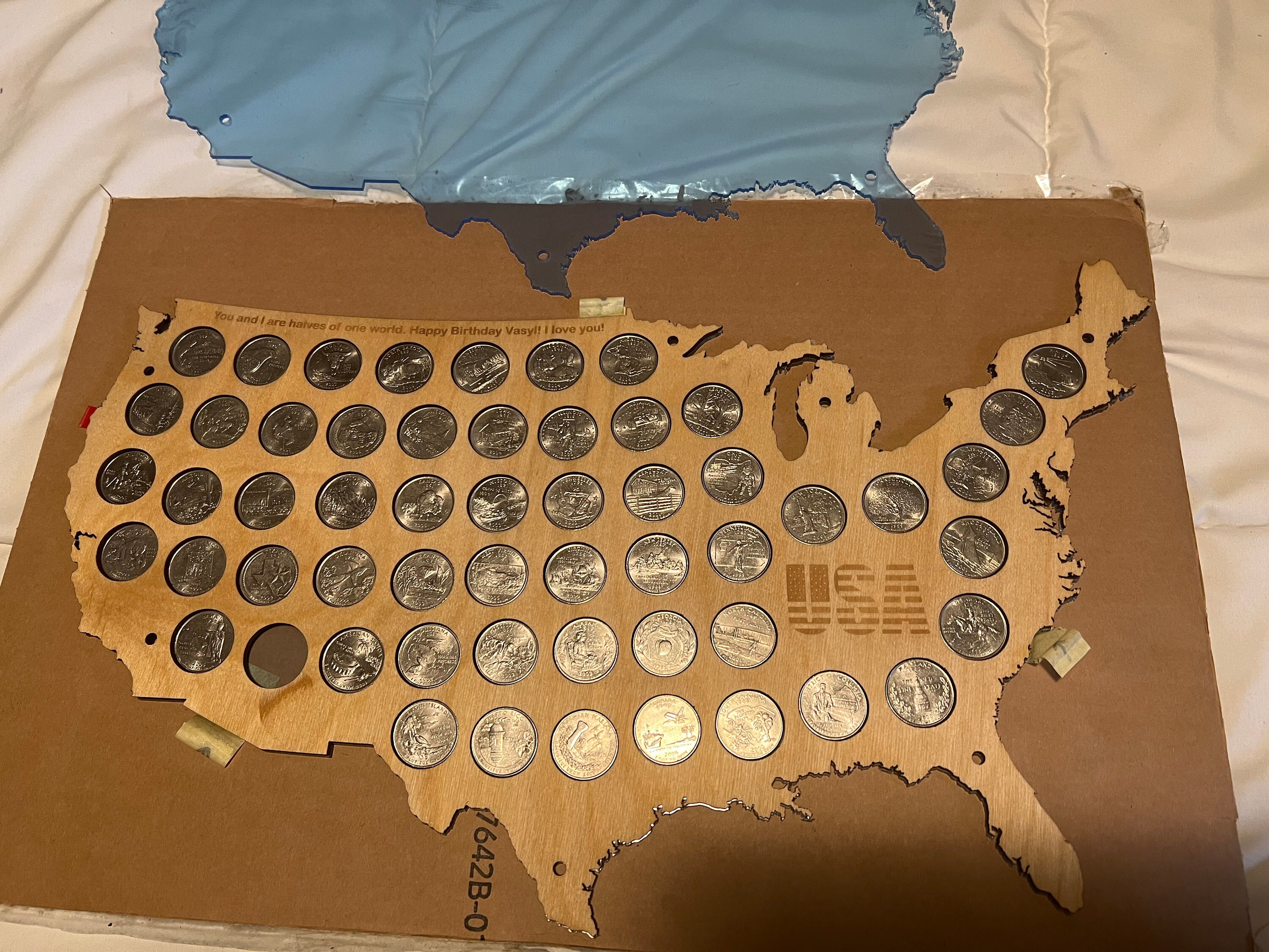 The US 50 State Quarter coin holder (for 50 or 56 coins), Wooden Map Display