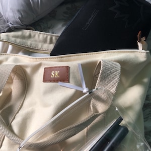 Sujany added a photo of their purchase