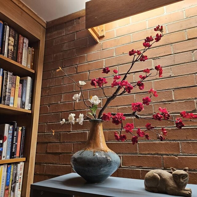 造花の中国梅の花の枝、フェイクの桃の花の茎のアレンジメント、高品質