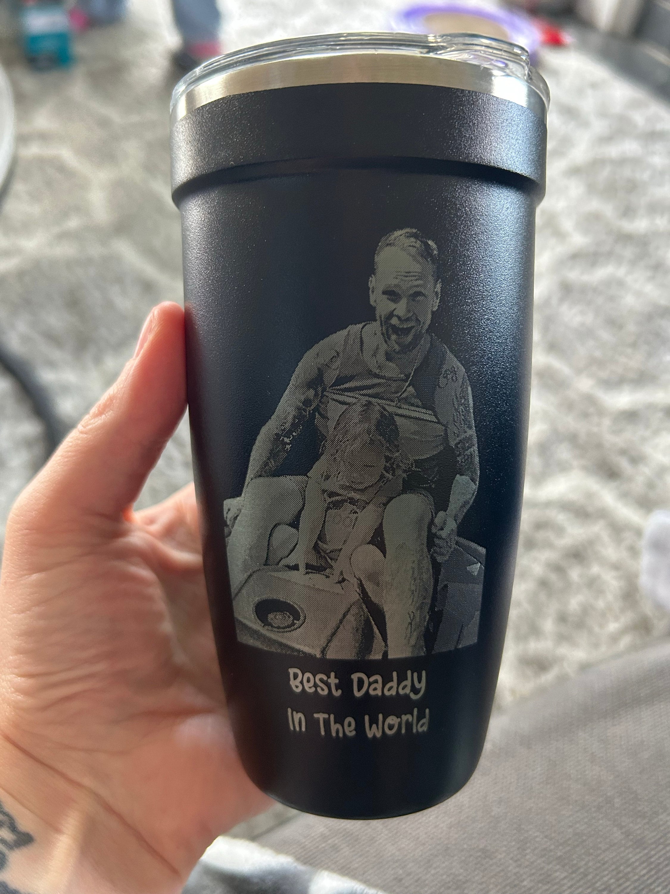 Personalized Father&#39;s Day Gift • Photo Engraved Dad Tumbler • Gifts for him • Dad and Daughter Portrait • Insulated Coffee Travel Mug • P16
