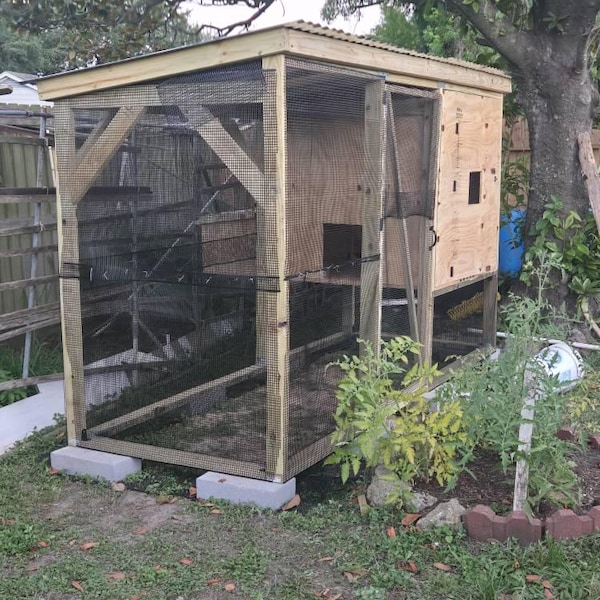Simple Chicken Coop Plans With Run: Farmhouse DIY Project (PDF) - Etsy