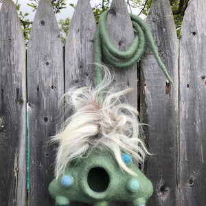 Deidre added a photo of their purchase