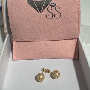valentina added a photo of their purchase