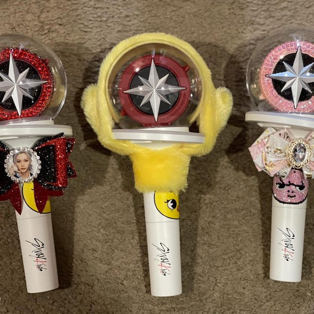 アイドル Light stick cradlecover World wide ver. WITHMUU - [LIGHT STICK CRADLE] – kpopalbums.com