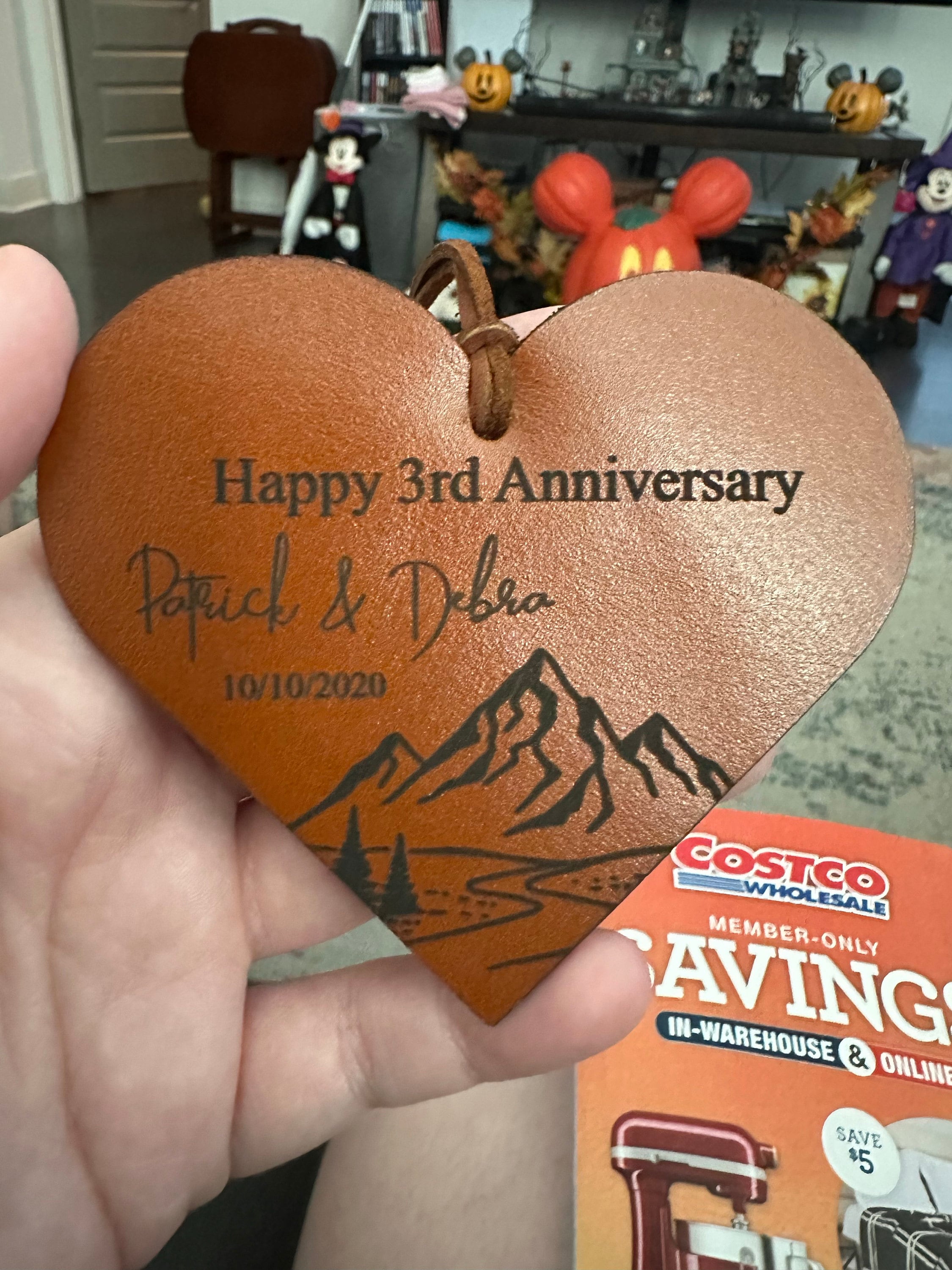 Personalized anniversary ornament both sides, 3rd anniversary gift, Leather anniversary, Heart-shaped Christmas ornaments, Personalized gift