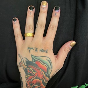 Savannah added a photo of their purchase