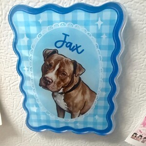 Taina added a photo of their purchase