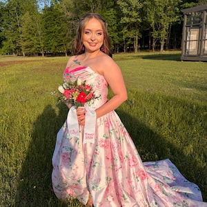 Alisha added a photo of their purchase