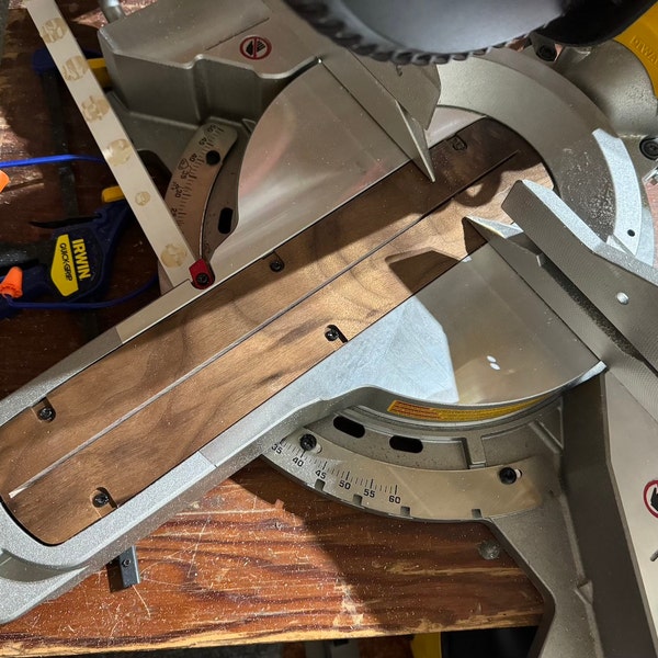 Unterer Schutz Für DeWalt Gehrungssägen - Ersatzteil N027988 Für DWS779, DWS780, DHS716 Modelle