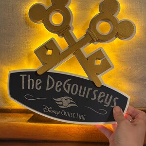 Concierge Keys - Disney Cruise Line - Platinum - Wooden Cruise