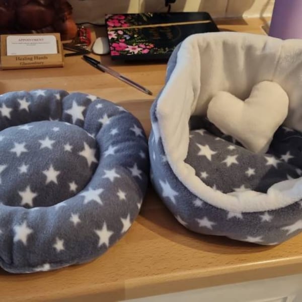 Image showcasing Guinea Pig Bed* Pod**hide**small Animal Bed* Soft Fleece House **hidey ...