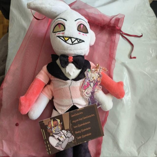 Hazbin hotel Angel dust(エンジェルダスト)ぬいぐるみ Amazon.co.jp: ハズビンホテルエンジェルダスト ぬいぐるみ