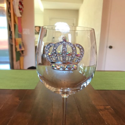 Alligator Jeweled Stemless Wine Glass main image 1