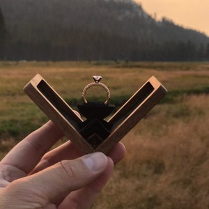 thin rotating engagement ring box