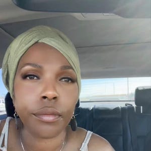 Lasharonda added a photo of their purchase