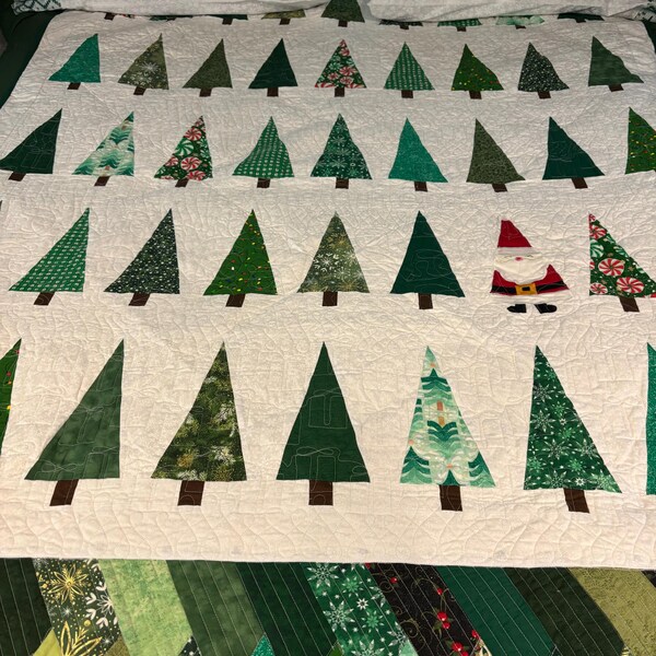 Gingerbread Dreams Quilted Table Topper NCU0DV921