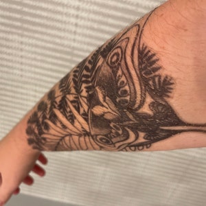  Ellie Williams Arm Tattoo/Ellie Cosplay Tattoo/Ellie Costume :  Beauty & Personal Care