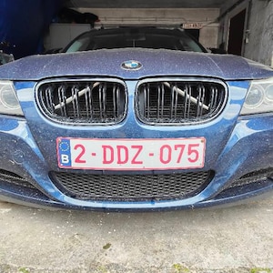 Bevinsee Front Grille V Cover Braces Kidney Struts Rods Tuning Bar Compatible With BMW E46 323i 325i 328i 330i 1999-2006, High-Strength Steel, Black