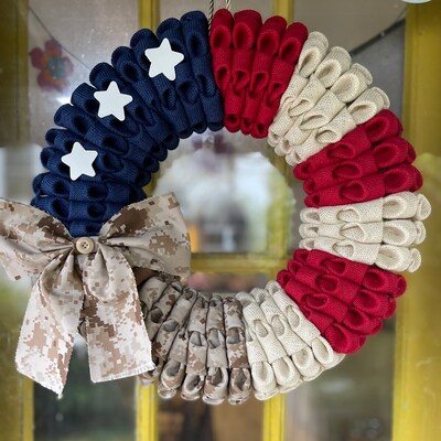 Folded Burlap Wreath Tutorial for a Crafter, Patriotic Military Do It ...