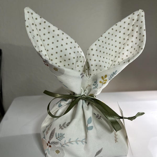 DIY Bunny Ear Treat Bag Pattern | Easter Gift Bag | DIY Beginner Sewing ...