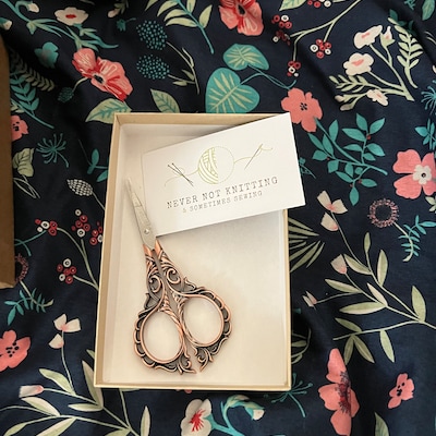 Square Handle Embroidery Scissors Art Deco Style Quilting Scissors in ...