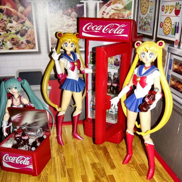 Ensemble De 12 Mini Canettes Coca-Cola Pour Maison De Poupée - Décoration Miniature En Résine