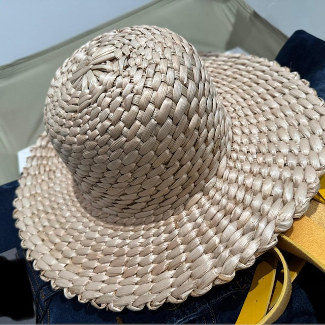 Natural Braided Straw Hat With Cutout Lace Texture Braided Straw Hat - 100% Natural Reeds - Broadleaf Cattail  main image 3