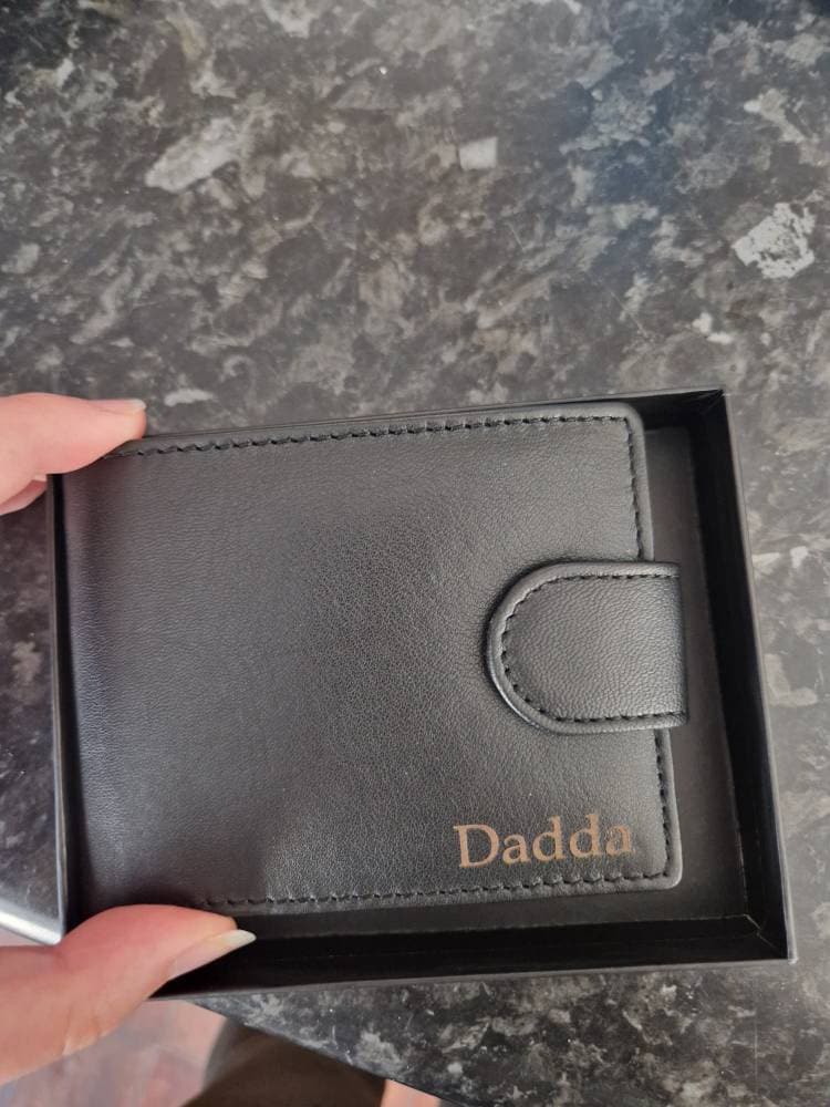 Personalised Engraved Men&#39;s Wallet, Genuine Soft Black Leather Wallet, Personalized Gift for Him, Boyfriend, Husband, Dad, Christmas Gift