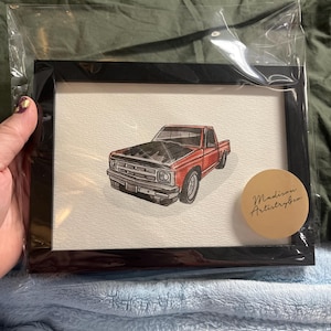 JENNIFER added a photo of their purchase
