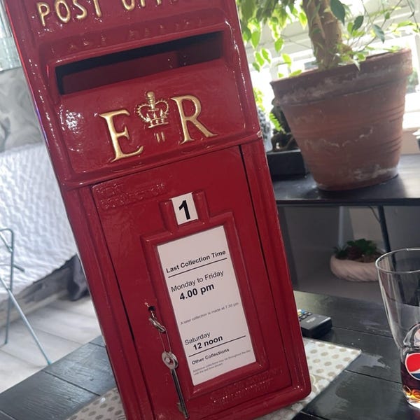 Elizabeth Regina Red ER Post Box - Etsy