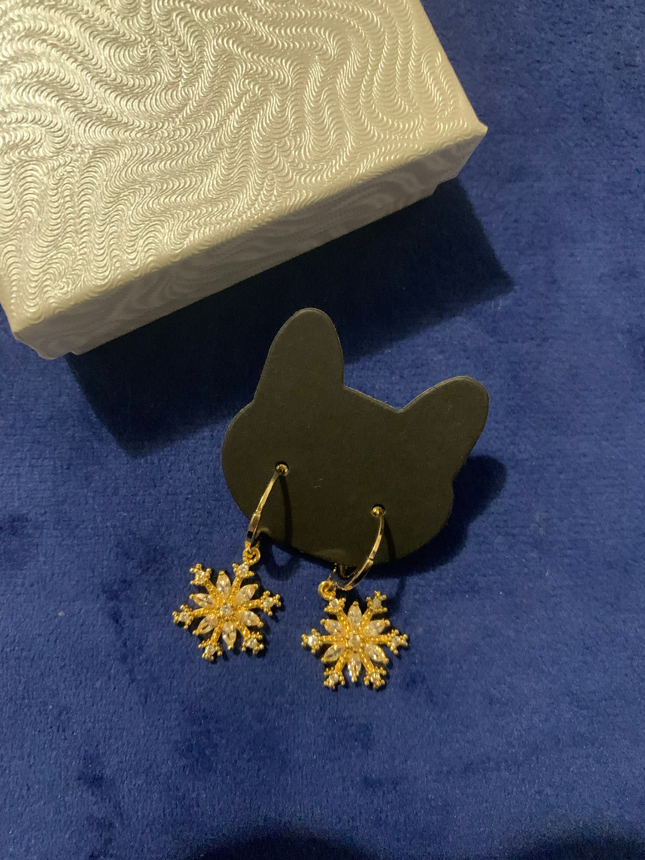 Dainty Snowflake Dangle Earrings