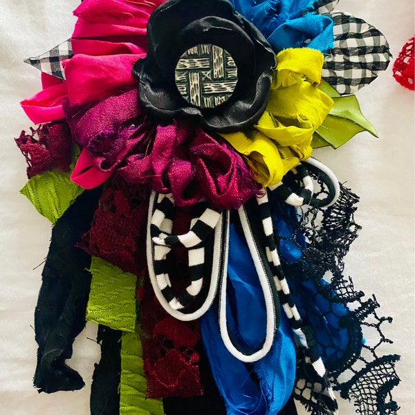 Recycled Sari Silk Ribbon Yarn - Pink Peach 100% Silk Bulky Weight For Knitting & Crochet