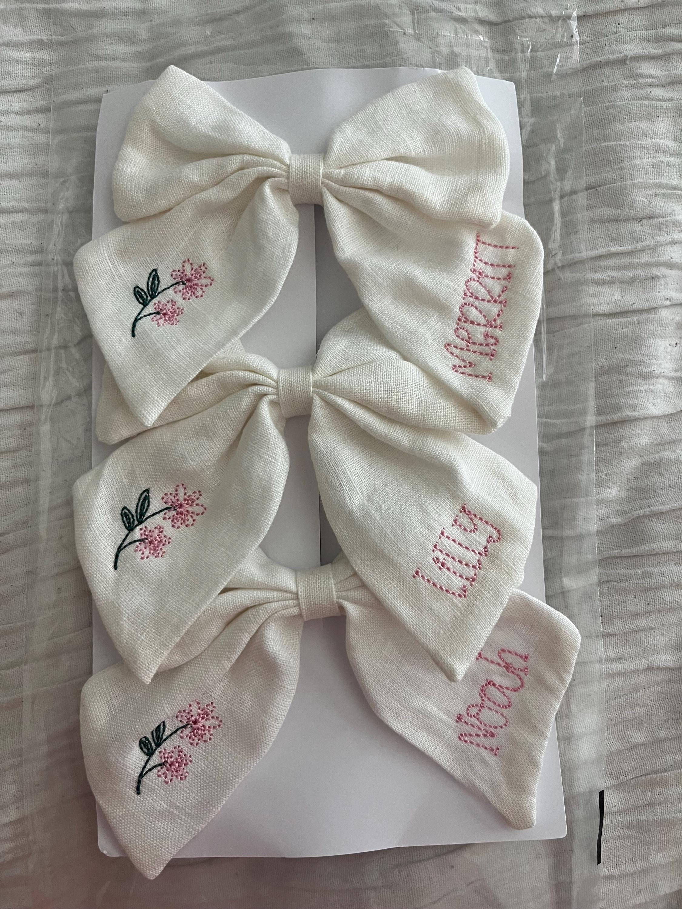 Personalized Bow with Name Linen Hair Bow Embroidered Hair Clip for Girls with Flowers Custom Name Bow Monogrammed Hair Bow Girls Hair Bow