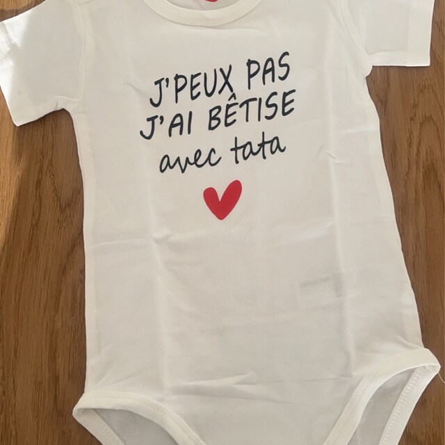 DSTNY Body Bébé "J'peux Pas J'ai Bêtise Avec Tatie" – 100% Coton, Cadeau Marraine Fun & Tendre
