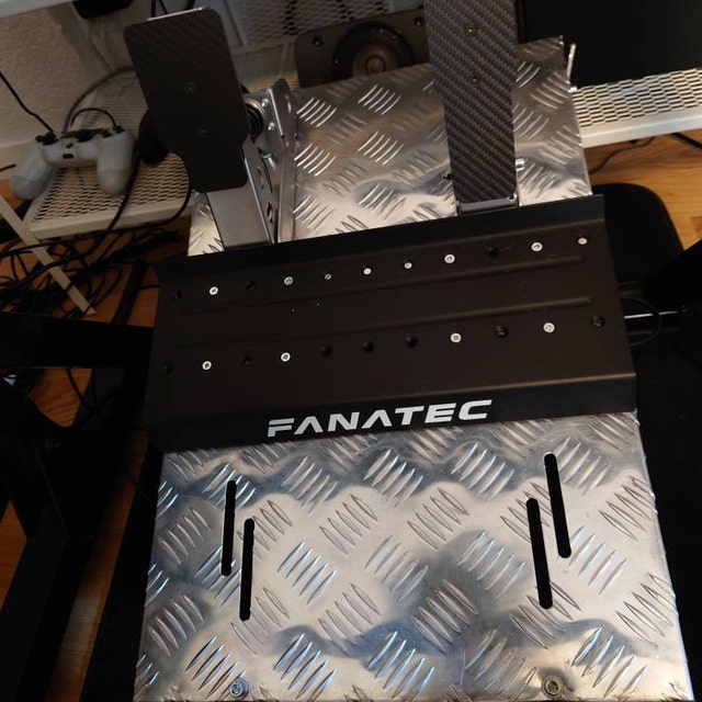 Fanatec CSL Real Carbon Fibre Pedal Plates / Tuning Kit / Moza SR