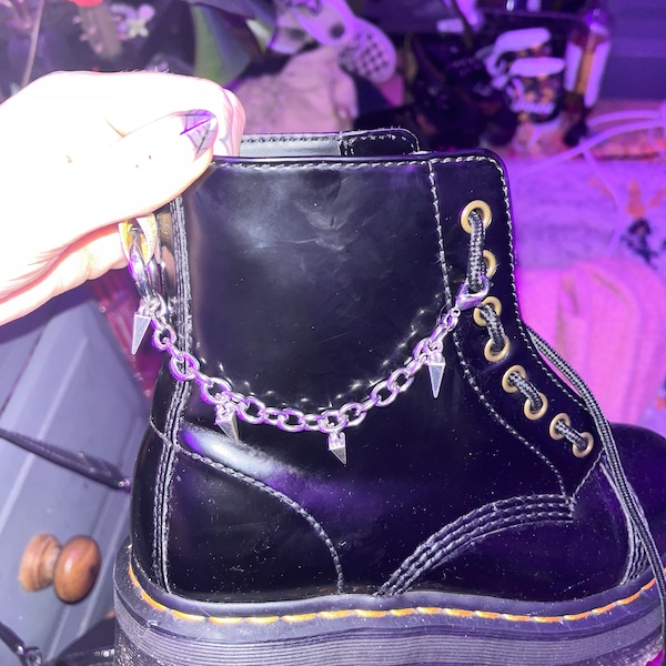 ALT SPIKE BOOT Chain Charms Hardware Grunge Charm, Shoe Accessories ...