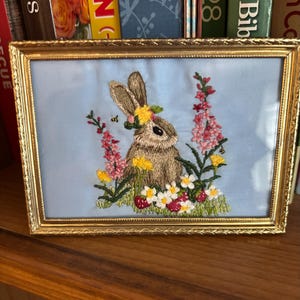 ウサギのPDF刺繍パターン、かわいいウサギとイチゴの糸絵テンプレート