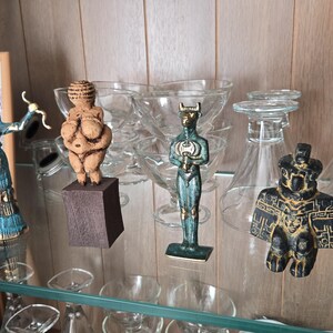 ウィレンドルフのヴィーナス像、旧石器時代の彫刻像、豊穣の女神の彫像