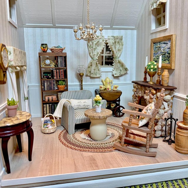 Hartolia Miniatures | Maison Médiévale à Trois étages Avec Poutres En Bois Fenetres Decoratives Entree Cintree Et Toit En Tuiles Incline 18 If Ma B18
