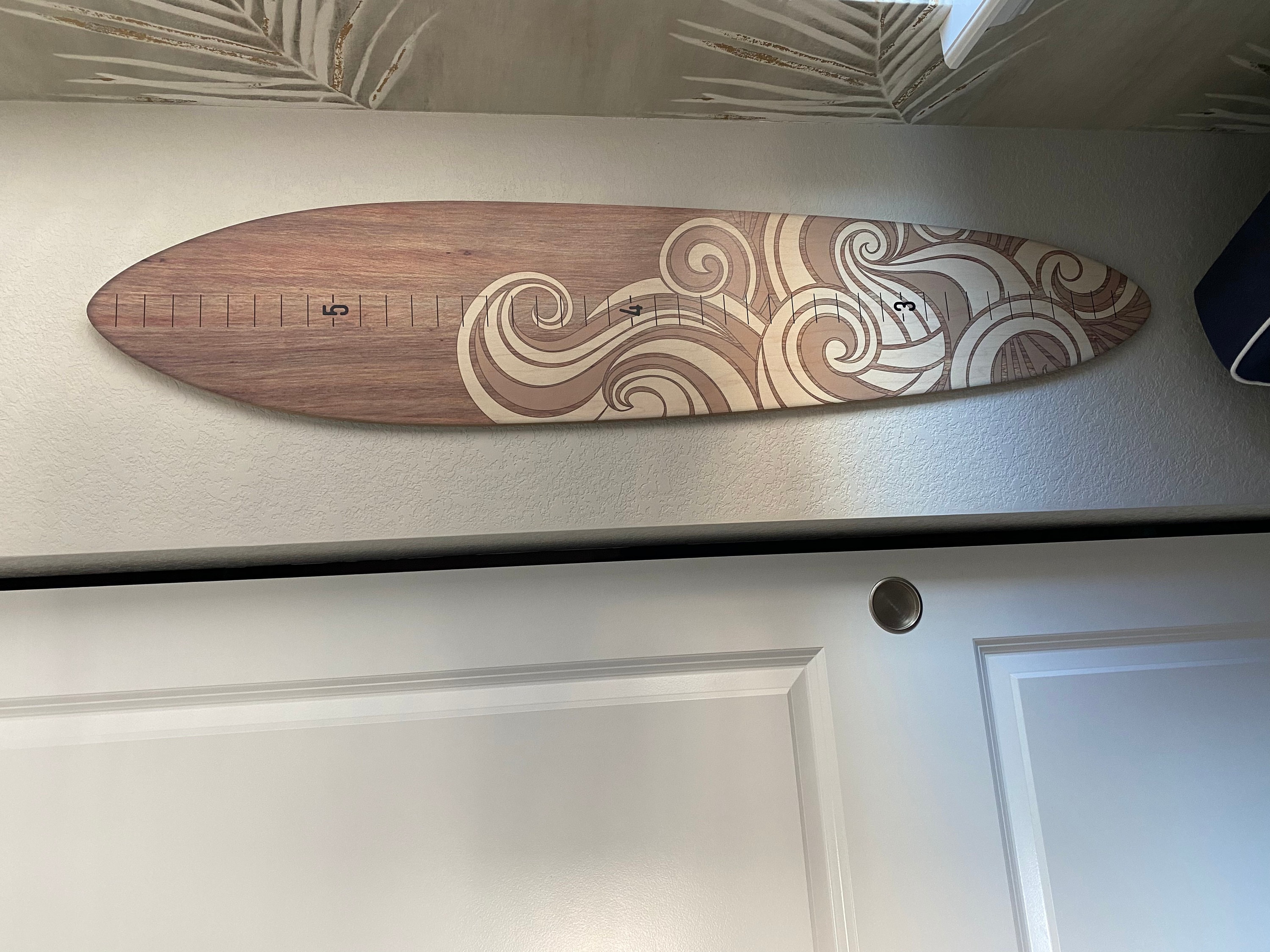 Surfbrett-Wachstumskarte, Holz-Höhentafel, Ozean-Dekor, Kinderzimmer-Dekor, Küsten-Kinderzimmer-Dekor, Surfbrett-Wandkunst, Strand-Themen, Junge, Mädchen, Lineal