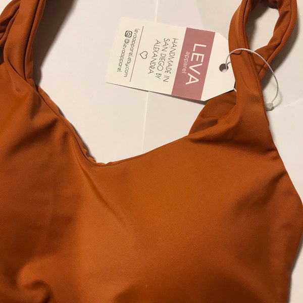 FLOWER DECOR BACKLESS ONE PIECE SWIMSUIT IN ORANGE