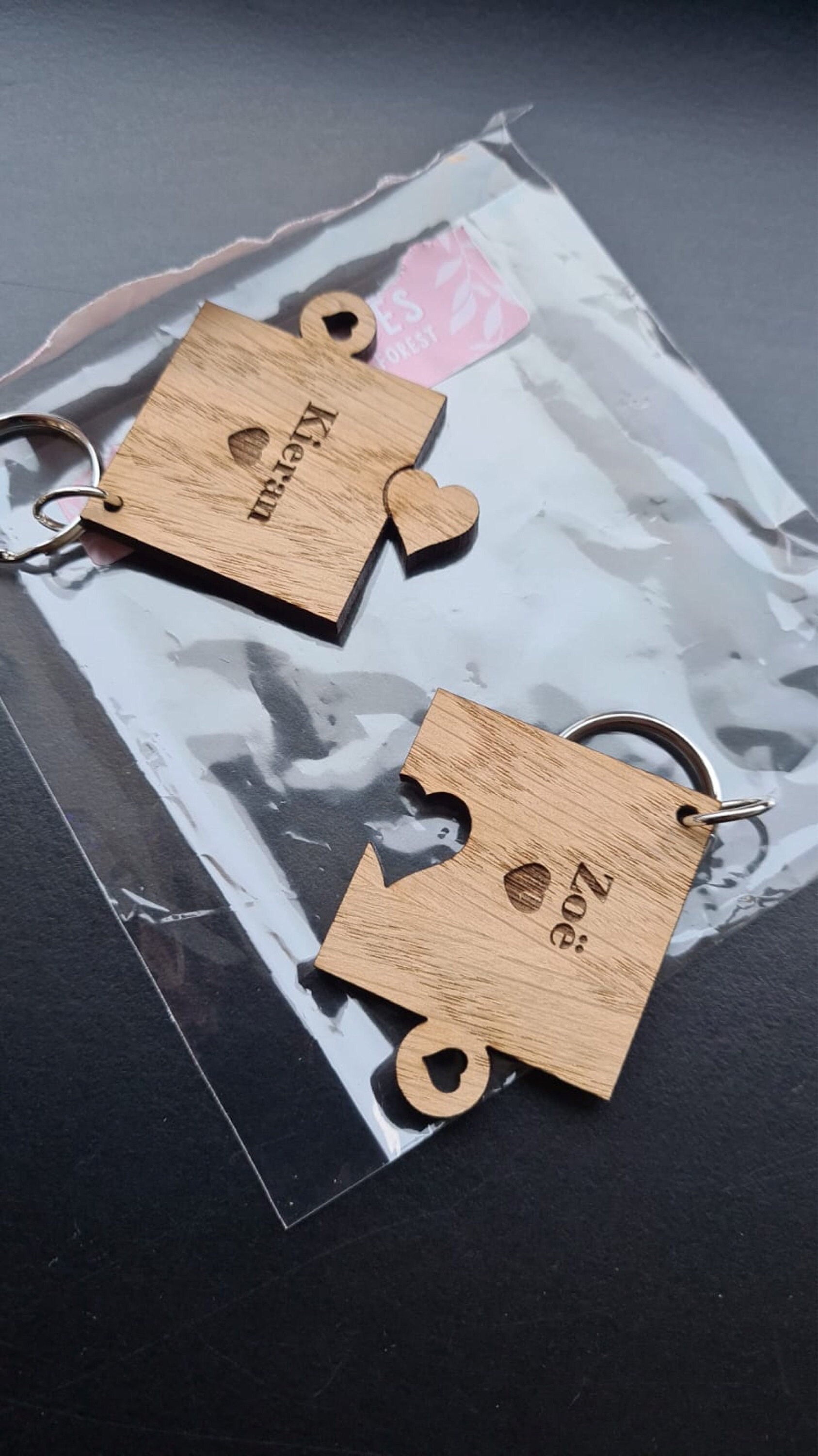 Valentines day gift, Valentine&#39;s Day Keyring, Valentine&#39;s gift for him, Valentine&#39;s gift for her, Personalised wooden puzzle keyring. G02